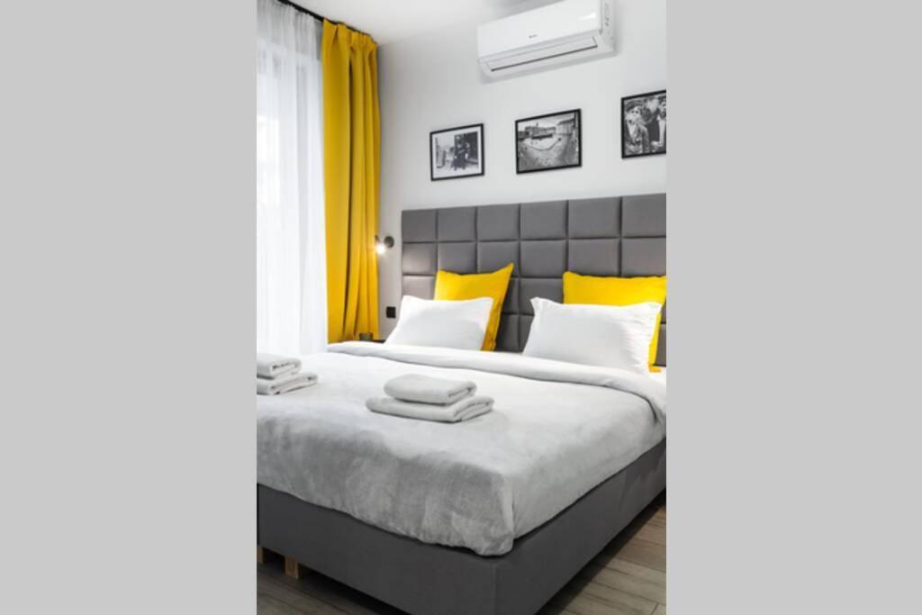 Househost Apartment: Miodowa 42/8A Street Krakow Exterior photo